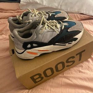 Yeezy Boost 700 Wave Runner